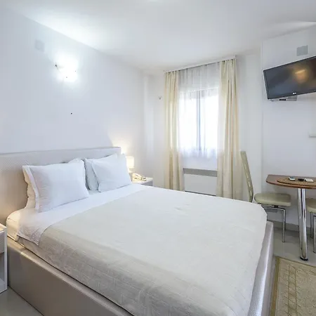 Captain Apartment